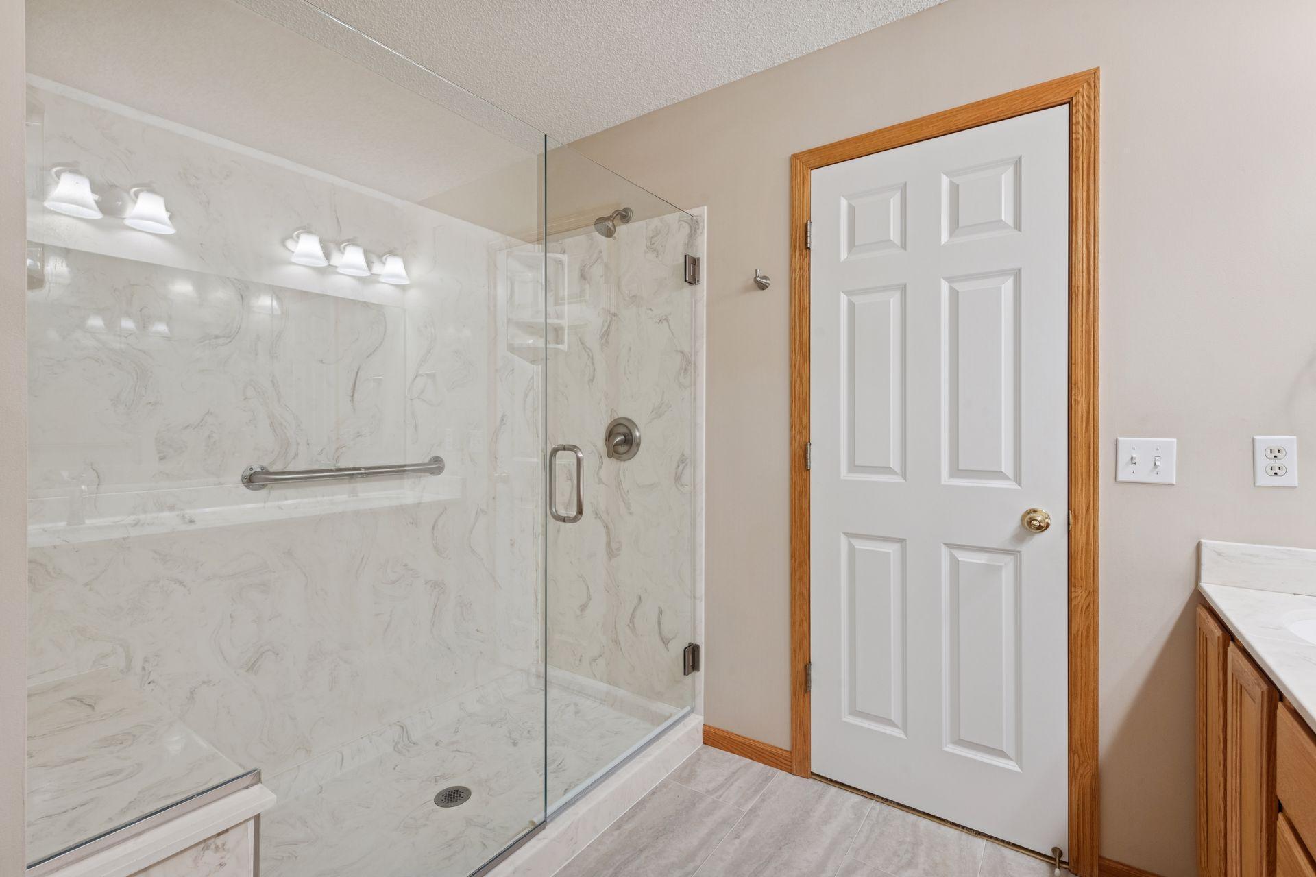 Easy to use, updated shower