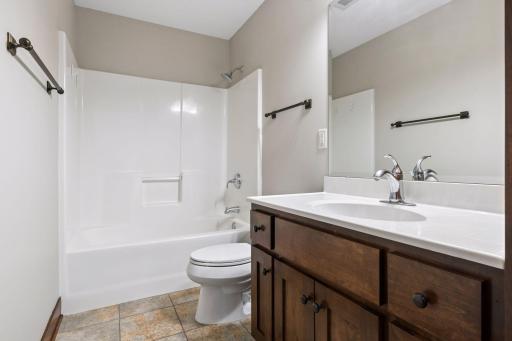 2655 Cottage Grove Place, Woodbury, MN 55129