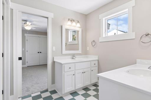 2655 Cottage Grove Place, Woodbury, MN 55129