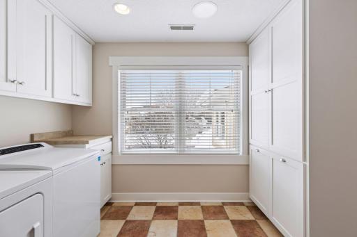 2655 Cottage Grove Place, Woodbury, MN 55129