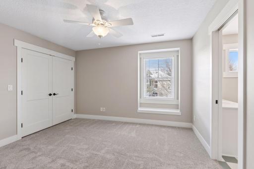2655 Cottage Grove Place, Woodbury, MN 55129