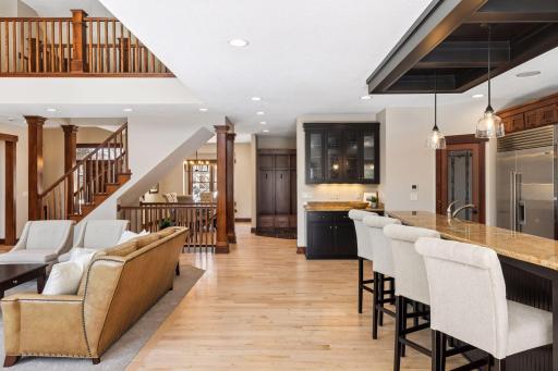 2655 Cottage Grove Place, Woodbury, MN 55129