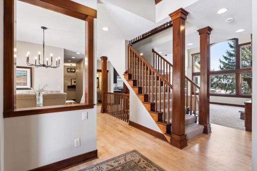 2655 Cottage Grove Place, Woodbury, MN 55129