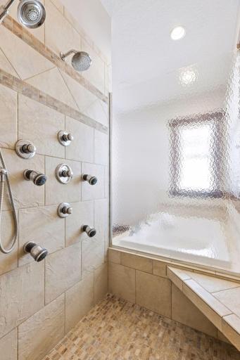 2655 Cottage Grove Place, Woodbury, MN 55129