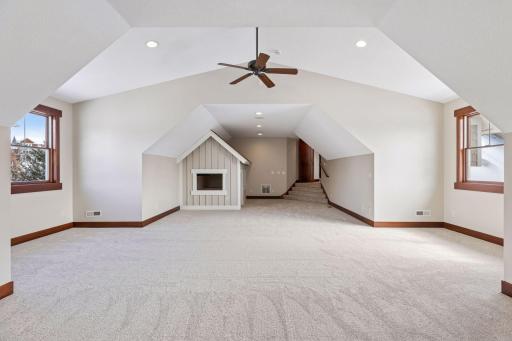 2655 Cottage Grove Place, Woodbury, MN 55129