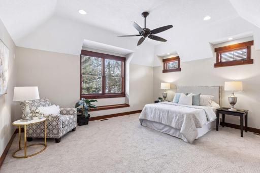 2655 Cottage Grove Place, Woodbury, MN 55129