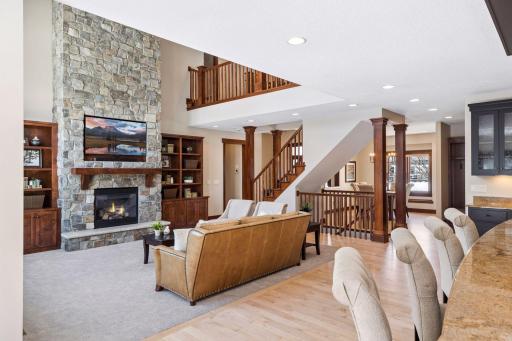 2655 Cottage Grove Place, Woodbury, MN 55129
