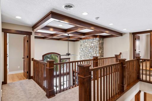 2655 Cottage Grove Place, Woodbury, MN 55129