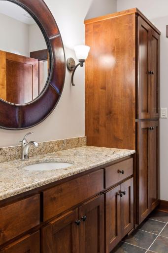 2655 Cottage Grove Place, Woodbury, MN 55129