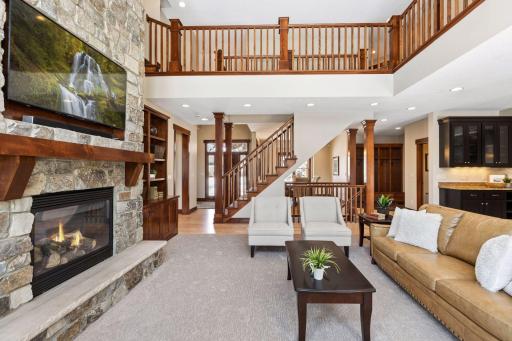 2655 Cottage Grove Place, Woodbury, MN 55129