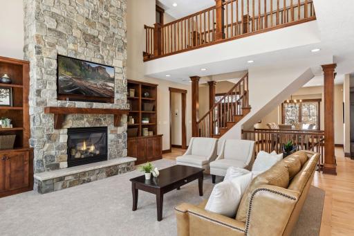 2655 Cottage Grove Place, Woodbury, MN 55129