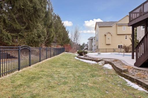 2655 Cottage Grove Place, Woodbury, MN 55129