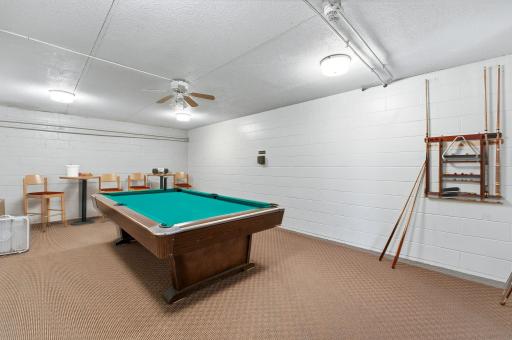 2220 Midland Grove Road, 112, Roseville, MN 55113