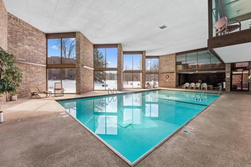 2220 Midland Grove Road, 112, Roseville, MN 55113