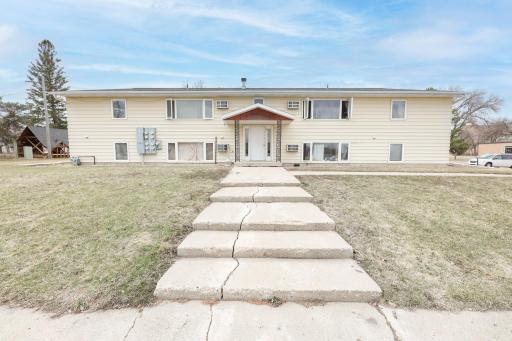 315 E Main Street, Cyrus, MN 56323