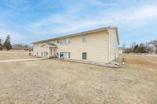 315 E Main Street, Cyrus, MN 56323