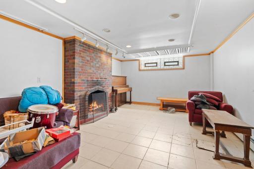 504 Mississippi River Boulevard S, Saint Paul, MN 55116