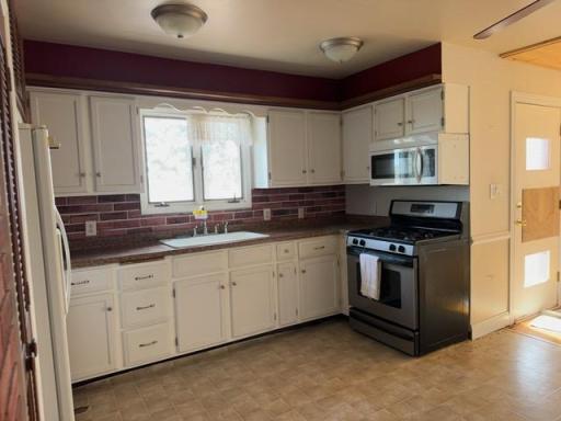 520 Main Street SW, Menahga, MN 56464