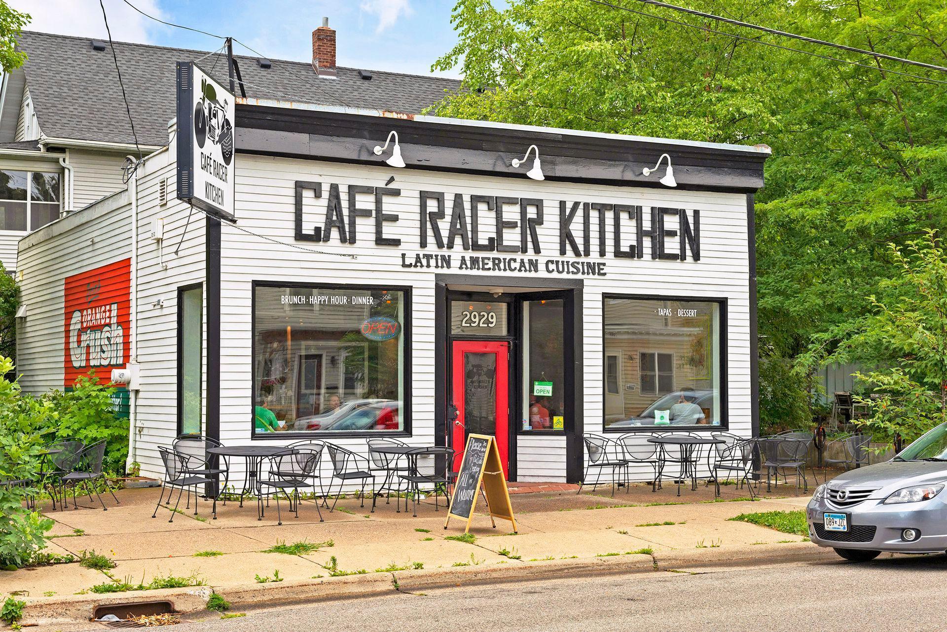 Grab lunch or dinner at one of the amazing Seward area restaurants!