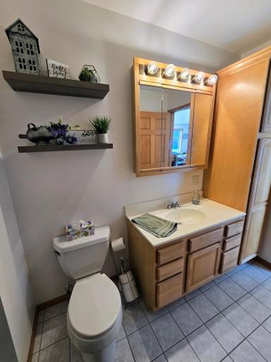 807 8th Street SW, Pipestone, MN 56164