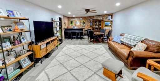 Middle section used for watching tv and relaxing