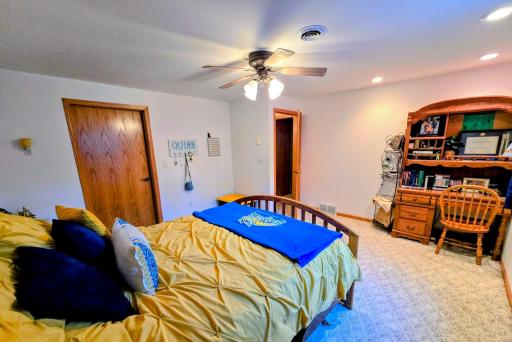 807 8th Street SW, Pipestone, MN 56164