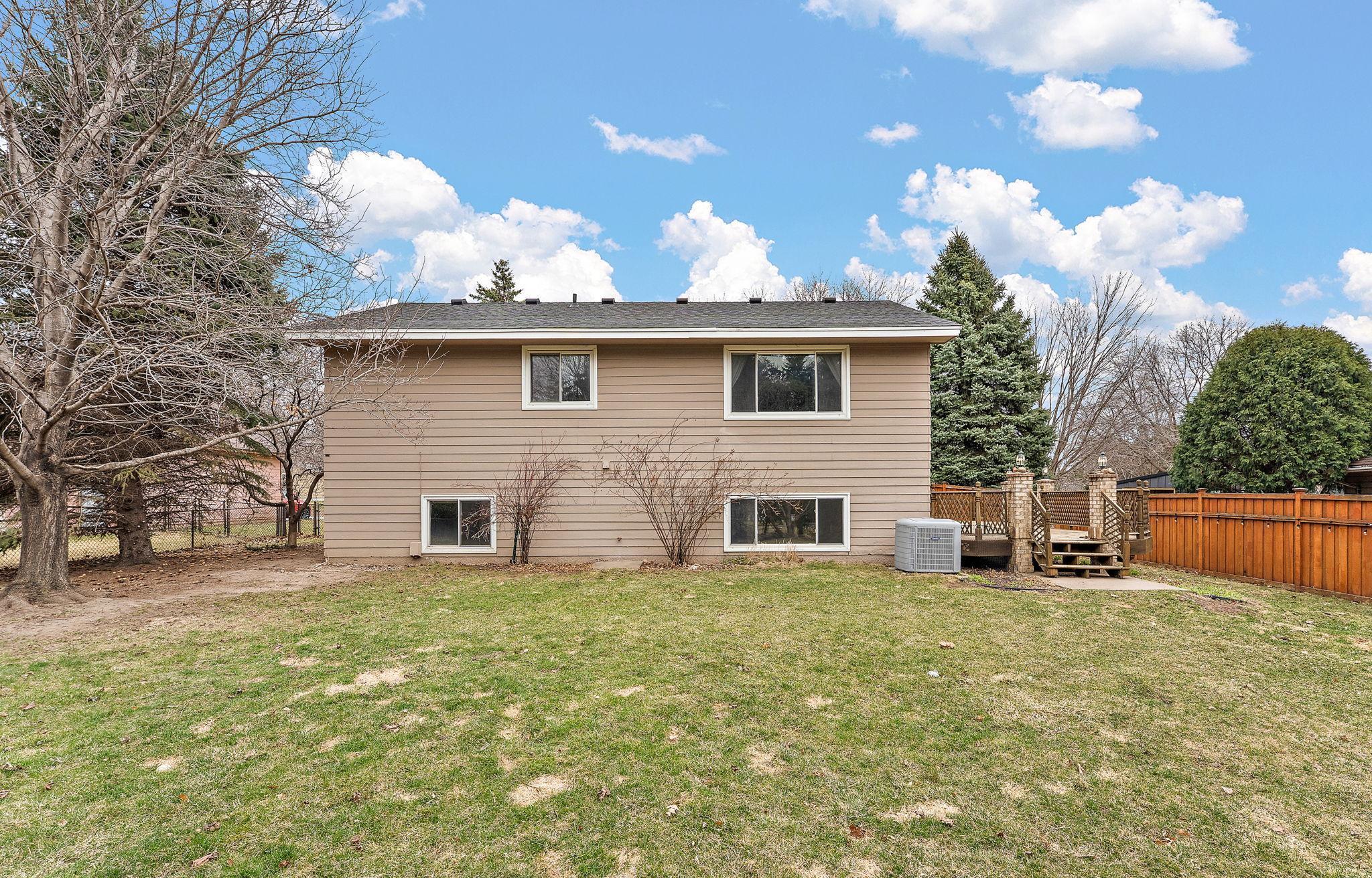 11483 Pheasant Ln N Maple Grove