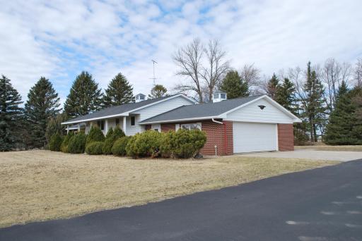 2404 State Highway 15, Truman, MN 56088