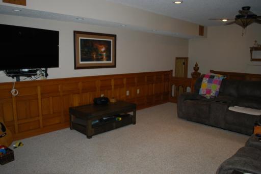 2404 State Highway 15, Truman, MN 56088