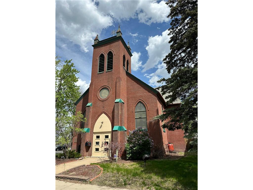 Property photo for 1429 Madison Street NE, Minneapolis, MN 55413