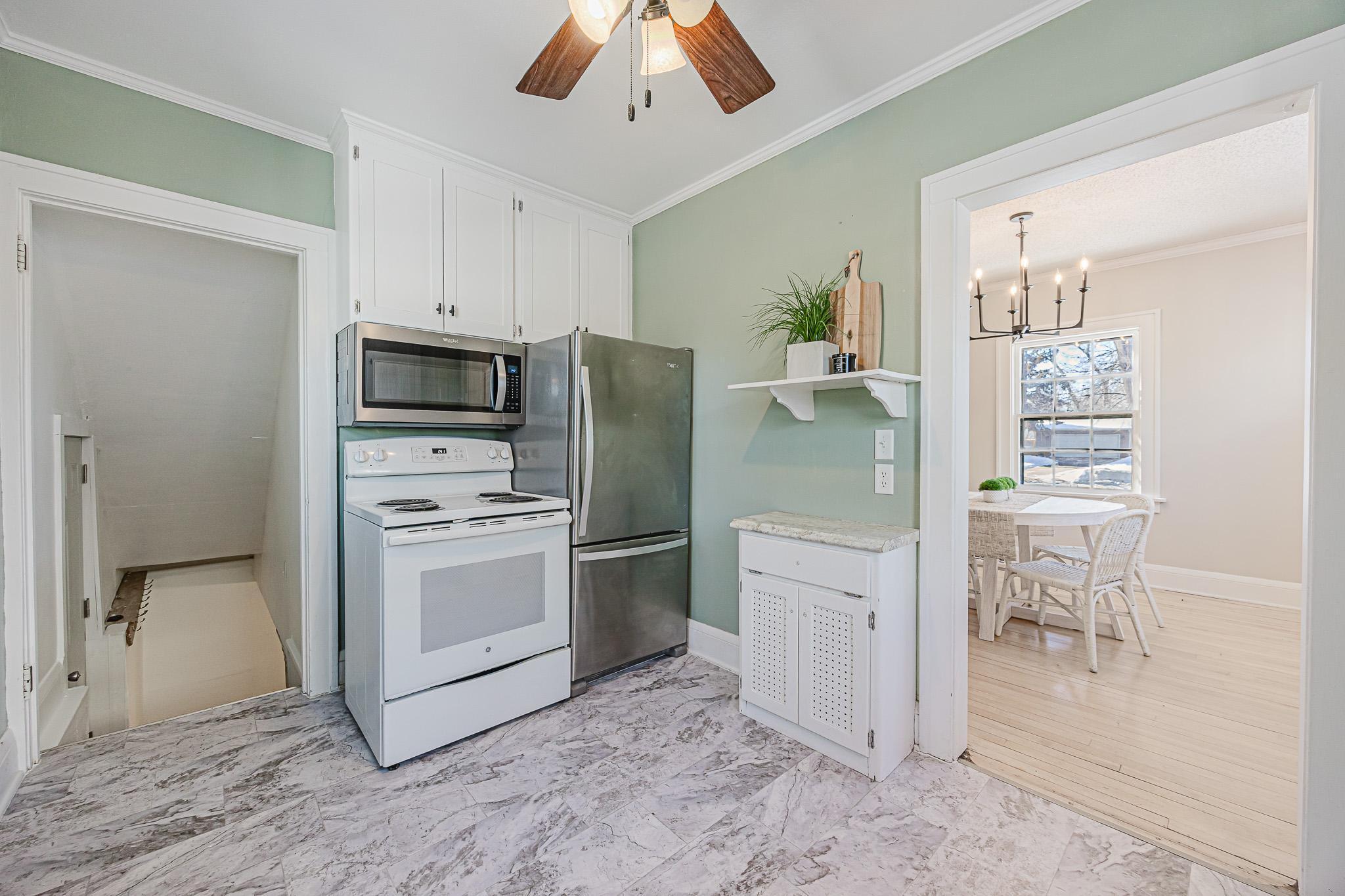 912 11th St. S., Morehead-10.jpg