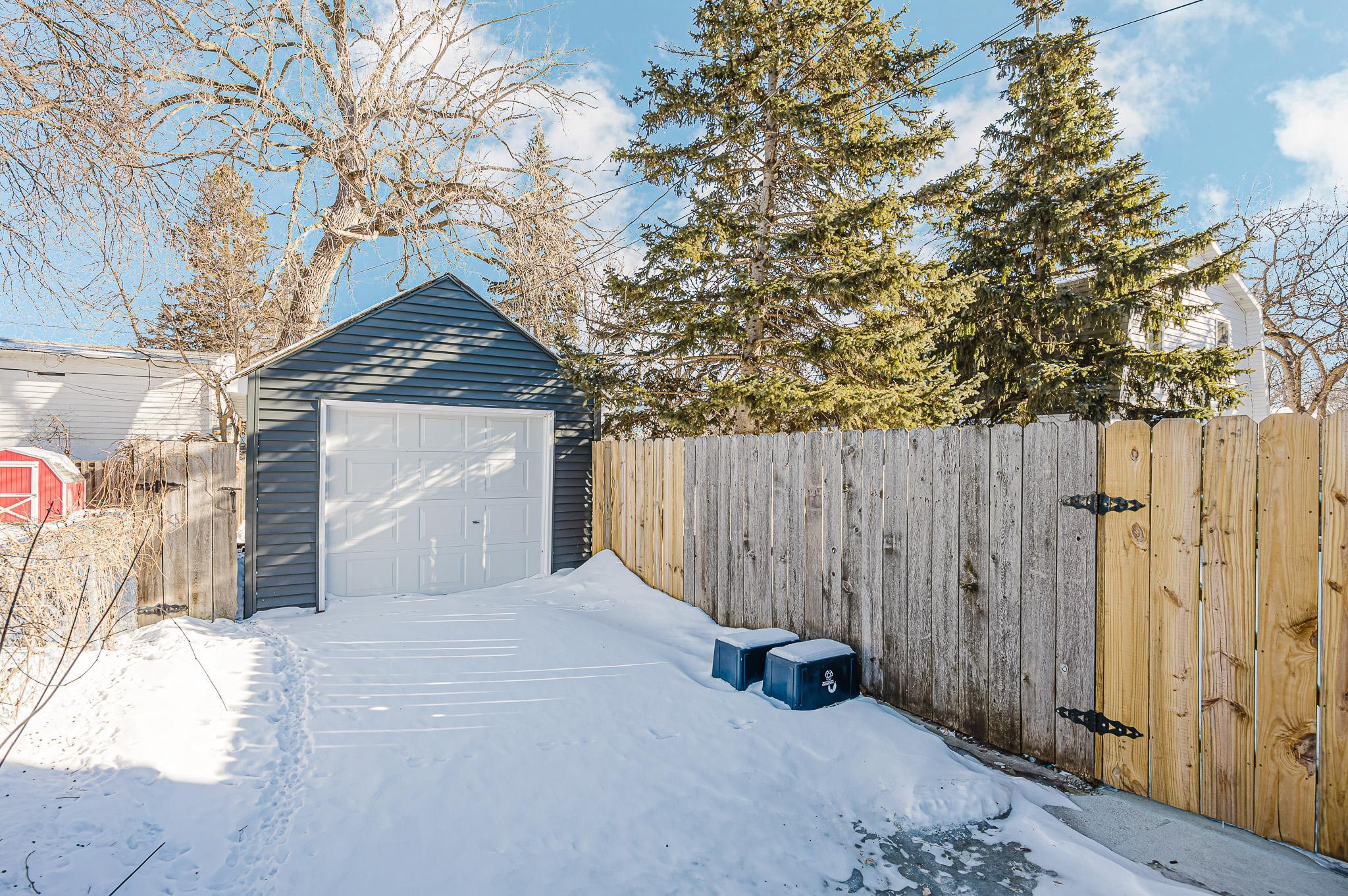 912 11th St. S., Morehead-39.jpg