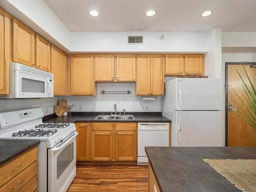 2900 11th Avenue S, 413, Minneapolis, MN 55407