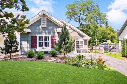 4010 Sunnyside Road, Minneapolis, MN 55424