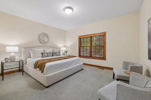 4010 Sunnyside Road, Minneapolis, MN 55424