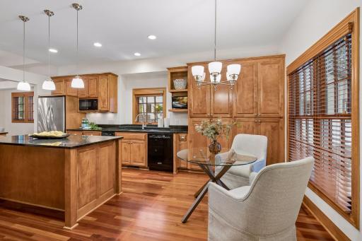 4010 Sunnyside Road, Minneapolis, MN 55424