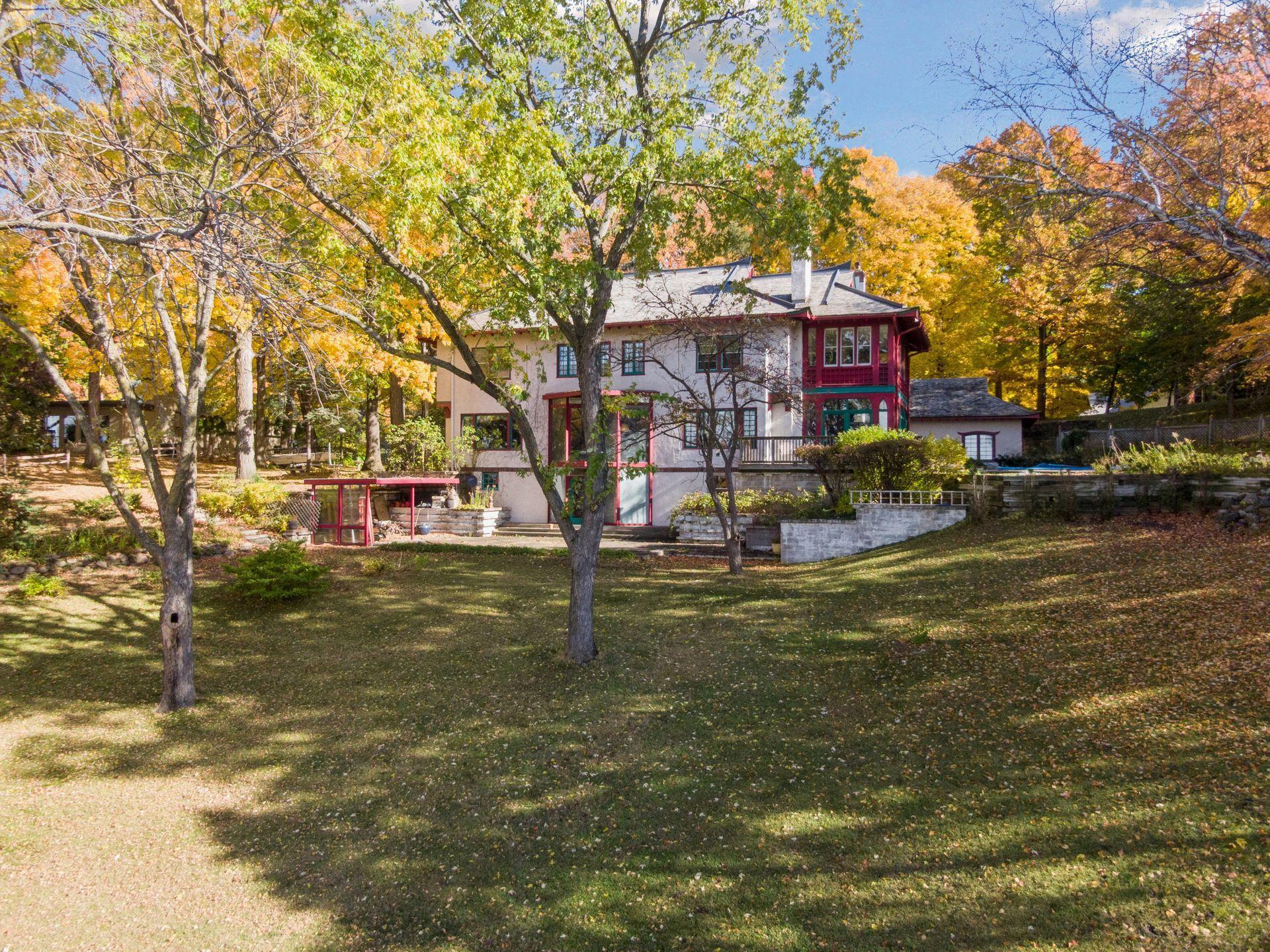 28100 Woodside Road - Spacecrafting - 0013.jpg