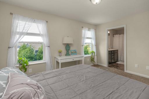 8720 Granite Circle, Woodbury, MN 55129