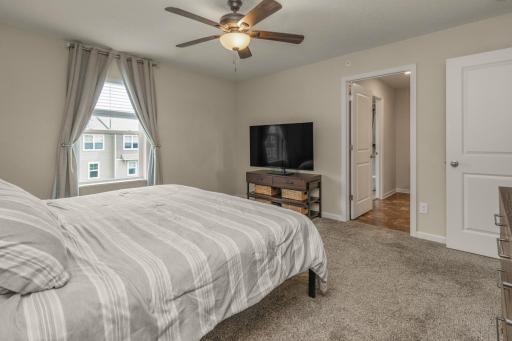8720 Granite Circle, Woodbury, MN 55129