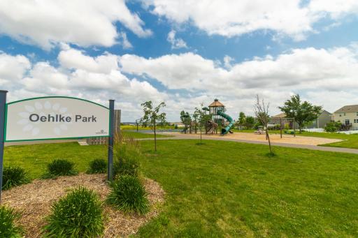8720 Granite Circle, Woodbury, MN 55129