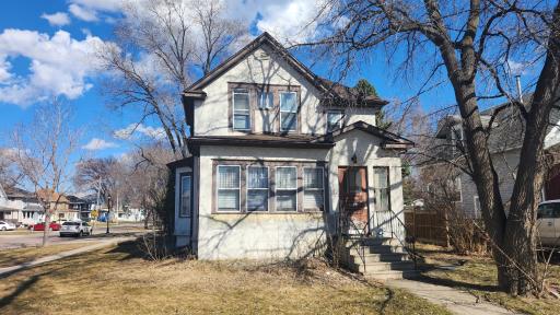 1045 10 Street N, Fargo, ND 58102