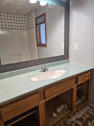 Upper level bathroom