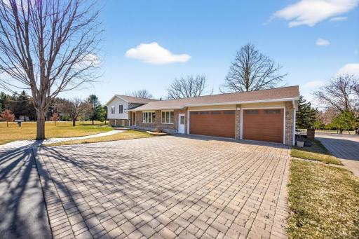 1477 Laurel Court SE, Rochester, MN 55904
