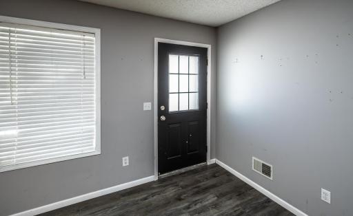 15717 Fjord Ave Apple Valley-large-005-022-Entryway-1500x922-72dpi.jpg
