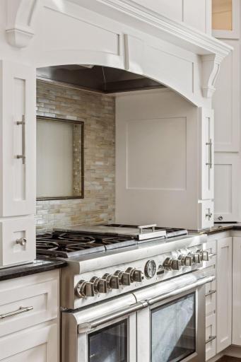 multi-burner plus griddle, 2 oven Thermador Stove