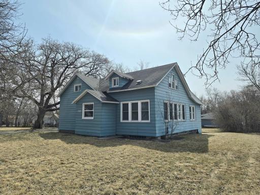 Photo for 1127 7th Street, International Falls, MN 56649 - listing #7012528 1127 7th Street, International Falls, MN 56649