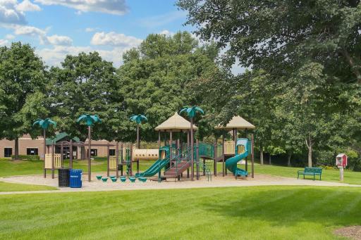 1125 Annagaire Curve, Rosemount, MN 55068