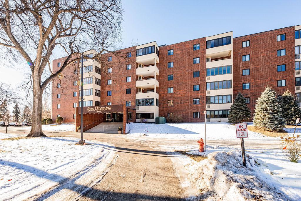 One Riverside Condo Building