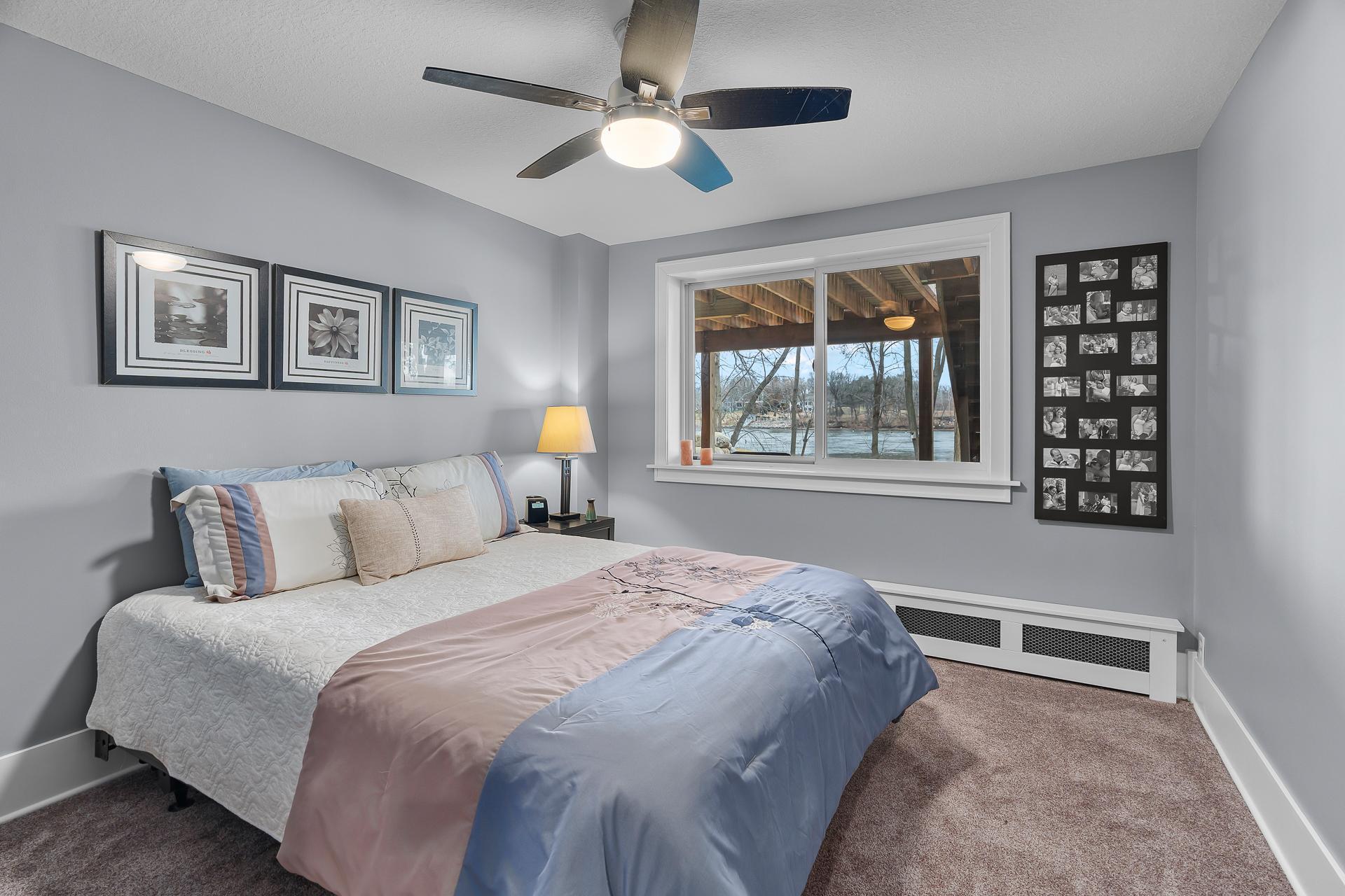 LL 10.5x11.5 3rd bedroom.