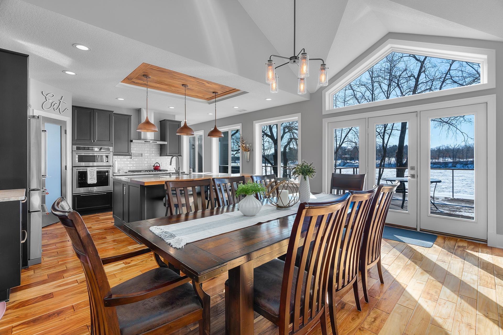 New Anderson 400 Series windows installed 2017-2018.